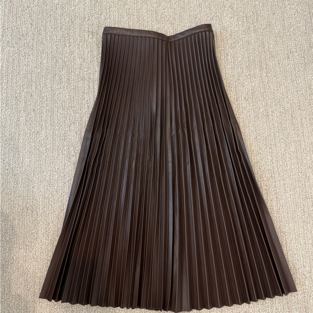 Banana Republic Pleated Faux Leather Midi Skirt - Brown - Picture 3 of 3